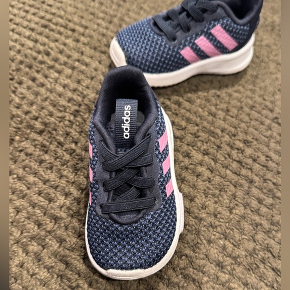 Adidas Sneakers with Classic Silhouette - Picture 6 of 7